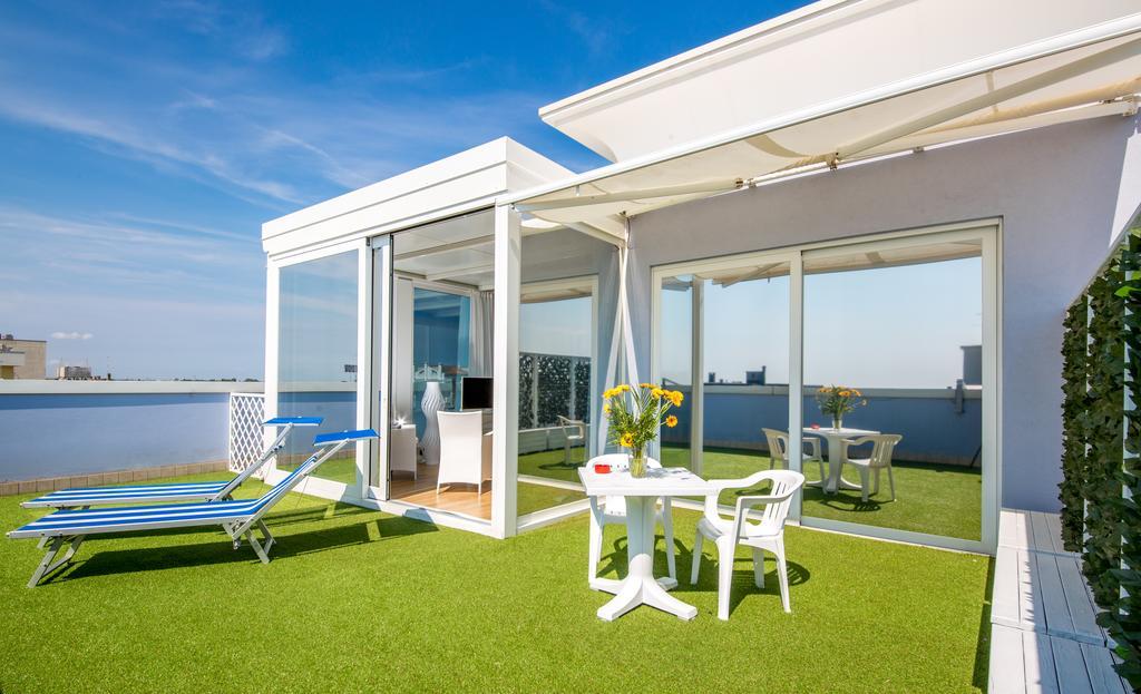 Hotel Helios Lido di Jesolo Exterior foto