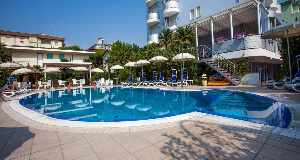 Hotel Helios Lido di Jesolo Exterior foto